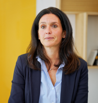 Nina, Développement commercial en assurance